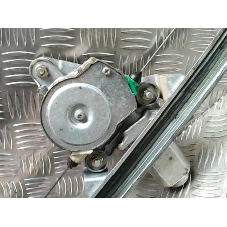 Leve vitre electrique avant droit RENAULT TRAFIC 2 PHASE 1 d’occasion