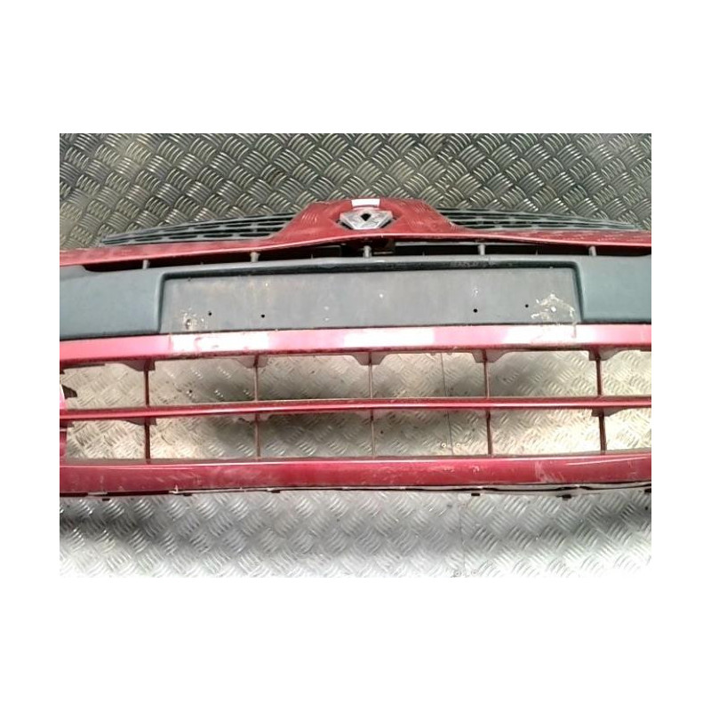 Pare choc avant RENAULT CLIO 2 PHASE 2 d’occasion