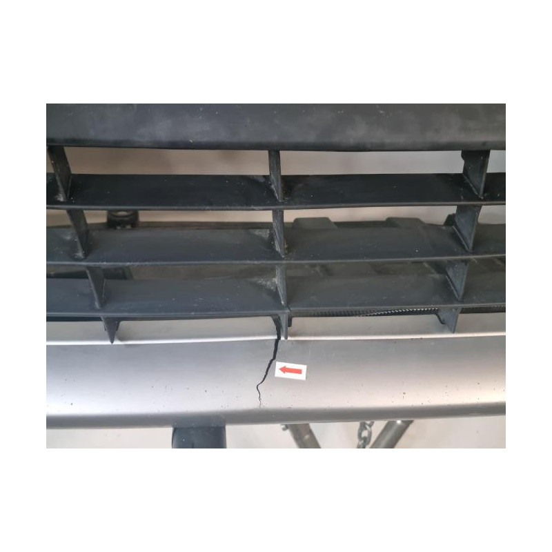 Pare choc avant RENAULT CLIO 3 PHASE 2 d’occasion