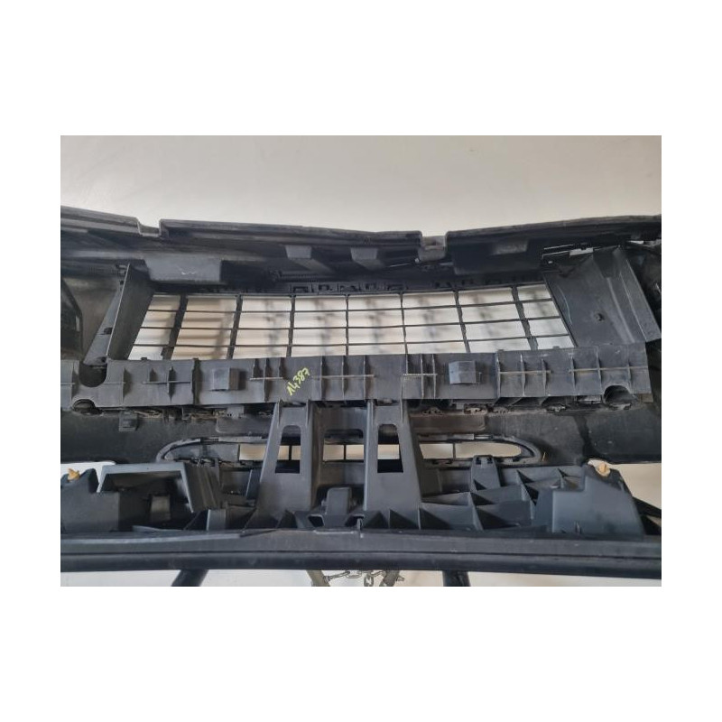 Pare choc avant RENAULT CLIO 3 PHASE 2 d’occasion