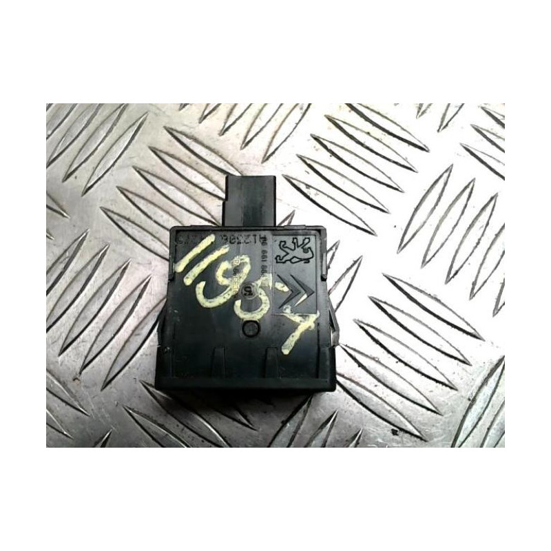 Commande de reglage hauteur de phare CITROEN DS3 PHASE 2 d’occasion