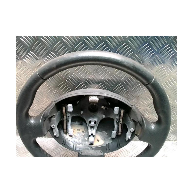 Volant RENAULT MEGANE 2 PHASE 1 d’occasion