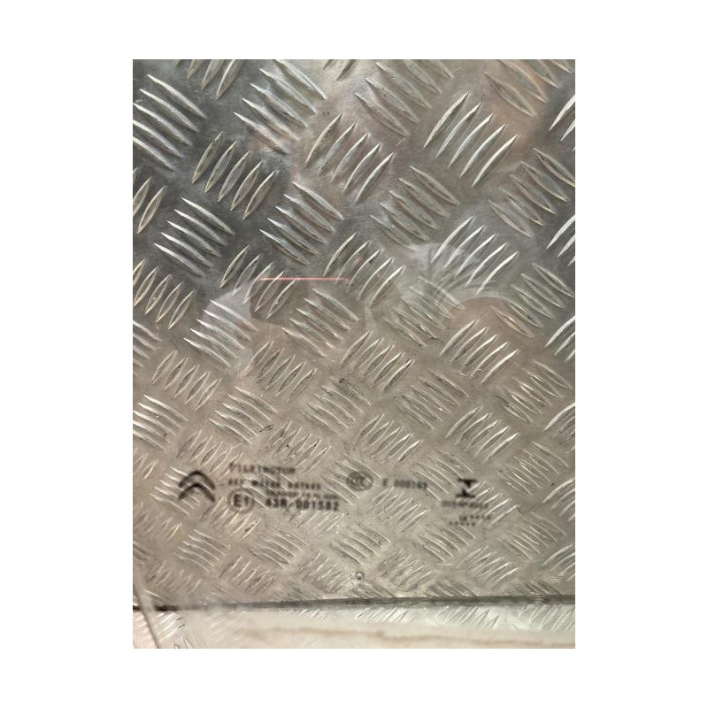 Vitre avant droit CITROEN C4 2 PHASE 1 d’occasion