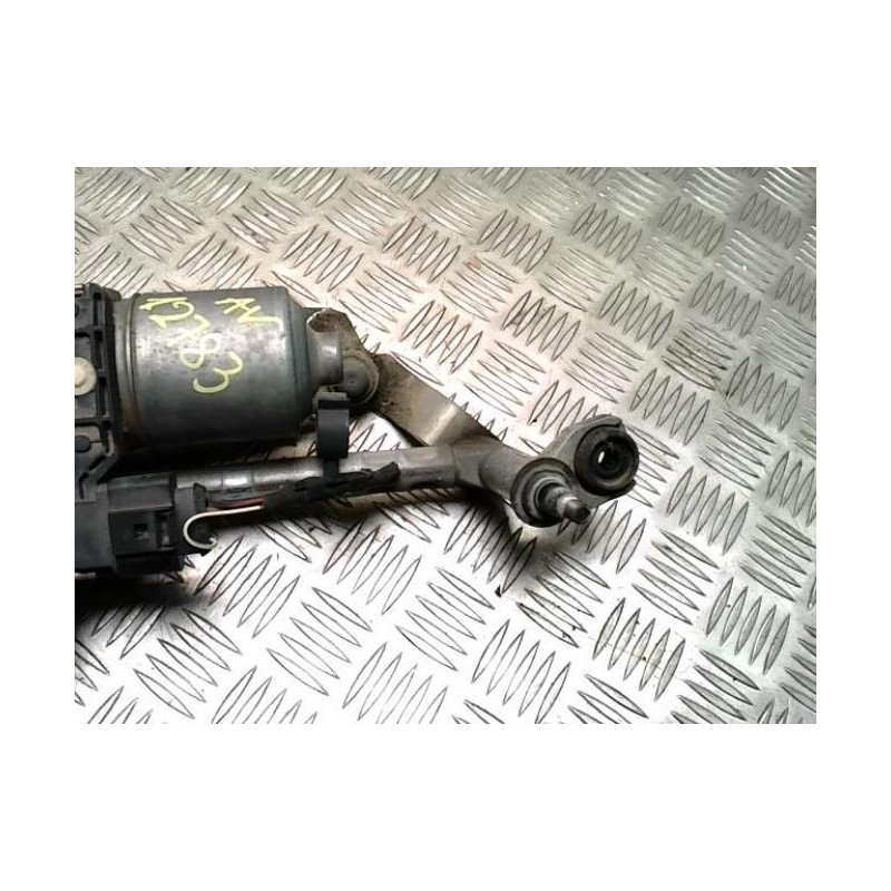 Moteur essuie glace avant VOLKSWAGEN TOURAN 2 d’occasion