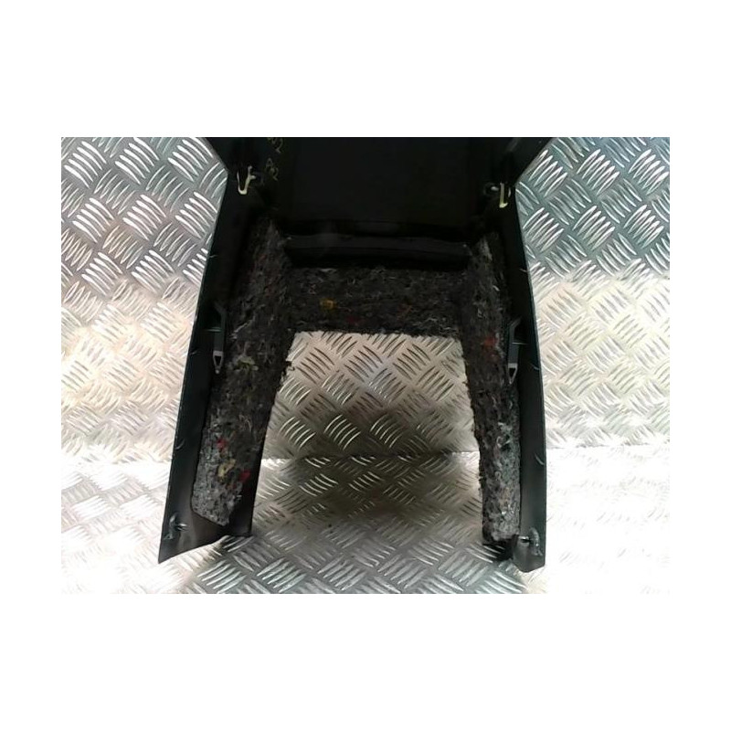 Console central (interieur plastique) TOYOTA COROLLA VERSO 2 PHASE 2 d’occasion