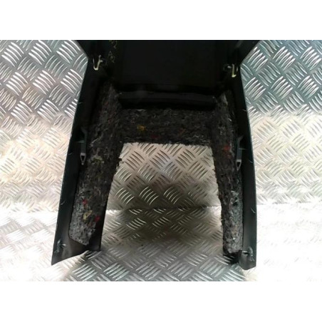 Console central (interieur plastique) TOYOTA COROLLA VERSO 2 PHASE 2 d’occasion