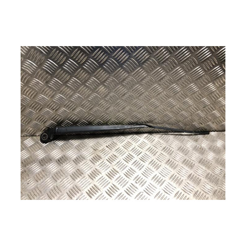 Bras essuie glace avant droit CITROEN C4 CACTUS d’occasion