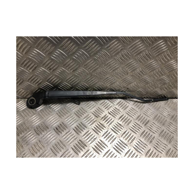 Bras essuie glace avant gauche CITROEN C4 CACTUS d’occasion