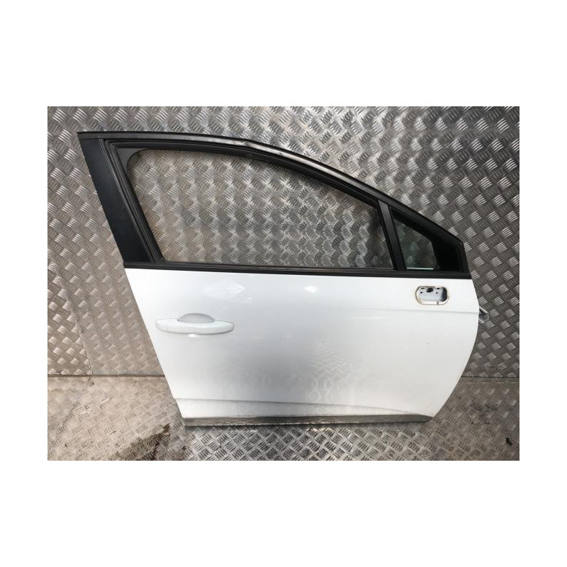 Porte avant droit RENAULT CLIO 5 PHASE 1 d’occasion