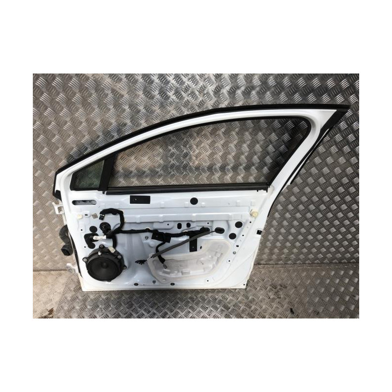 Porte avant droit RENAULT CLIO 5 PHASE 1 d’occasion