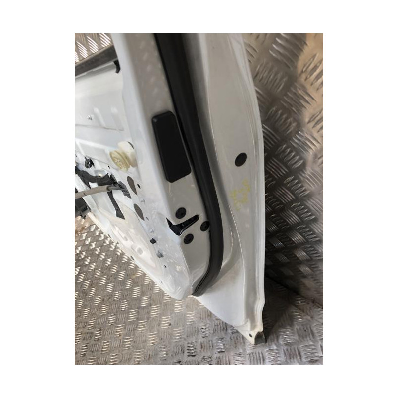 Porte avant droit RENAULT CLIO 5 PHASE 1 d’occasion