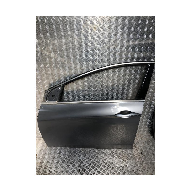Porte avant gauche HYUNDAI I 40 PHASE 1 BREAK d’occasion