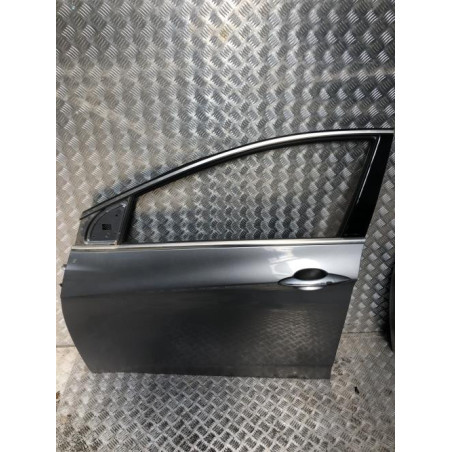 Porte avant gauche HYUNDAI I 40 PHASE 1 BREAK d’occasion