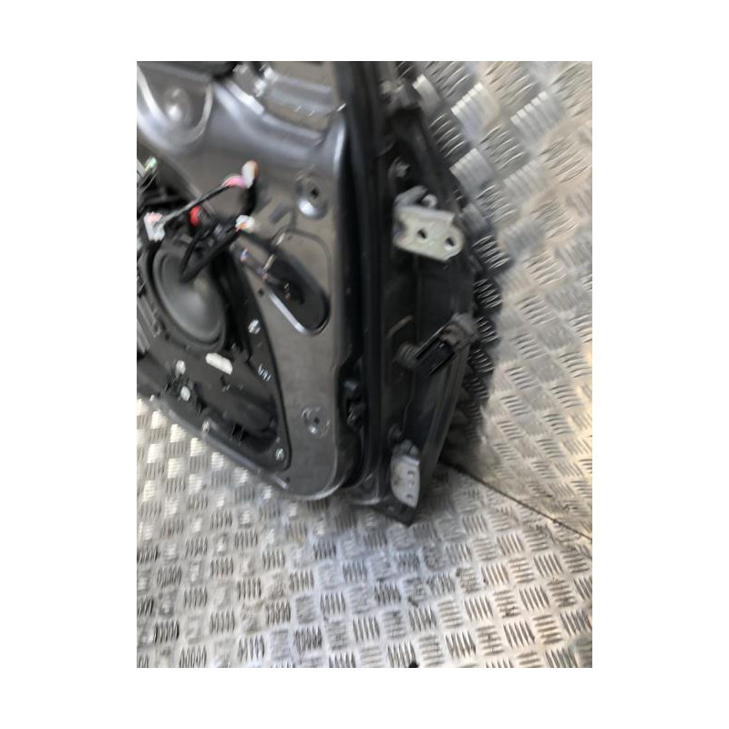 Porte avant gauche HYUNDAI I 40 PHASE 1 BREAK d’occasion