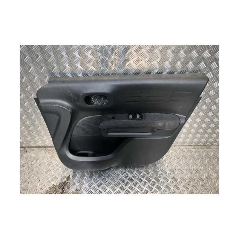 Panneau de porte avant droit CITROEN C3 AIRCROSS 1 PHASE 1 d’occasion