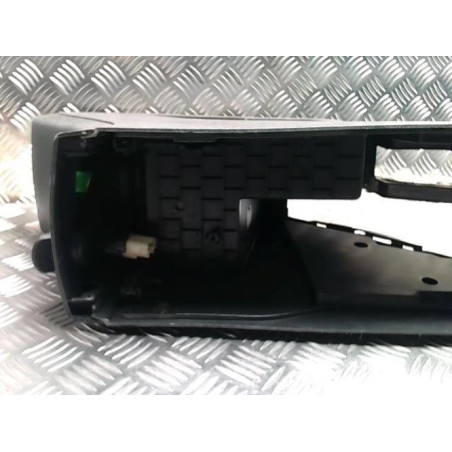 Console central (interieur plastique) RENAULT MEGANE 3 PHASE 1 COUPE d’occasion