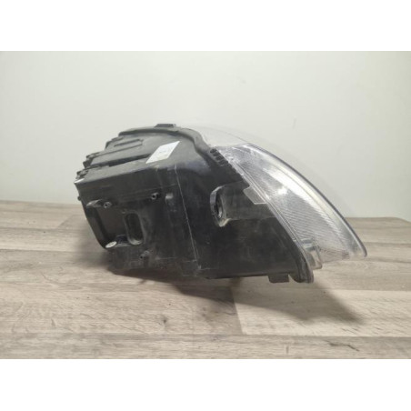 Optique avant principal gauche (feux)(phare) AUDI A6 3 AVANT PHASE 1 BREAK d’occasion