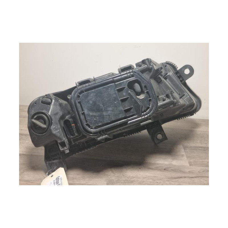 Optique avant principal gauche (feux)(phare) AUDI A6 3 AVANT PHASE 1 BREAK d’occasion