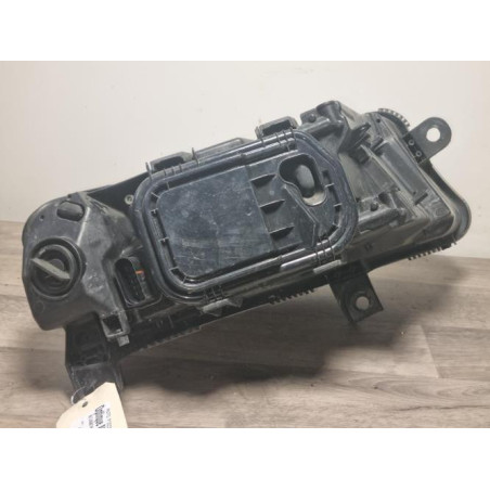 Optique avant principal gauche (feux)(phare) AUDI A6 3 AVANT PHASE 1 BREAK d’occasion