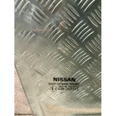 Vitre avant droit NISSAN MICRA 5 d’occasion