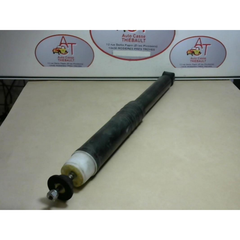 Amortisseur arriere droit RENAULT CLIO IV d’occasion