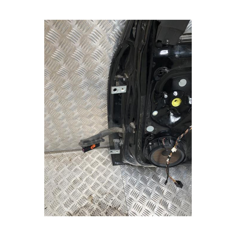 Porte avant droit VOLKSWAGEN POLO 5 PHASE 1 d’occasion