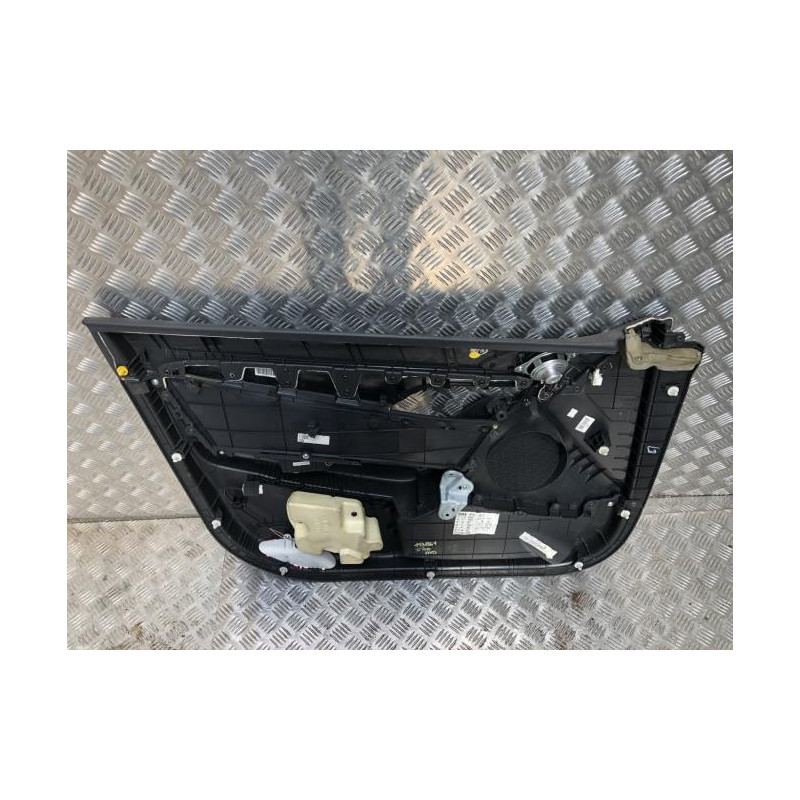 Panneau de porte avant droit HYUNDAI I 40 PHASE 1 BREAK d’occasion