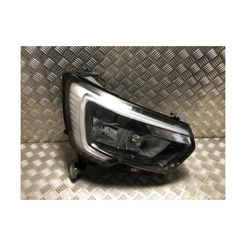 Optique avant principal droit (feux)(phare) RENAULT MASTER 3 PHASE 3 d’occasion