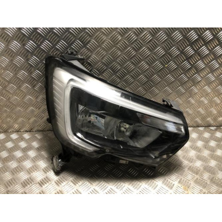 Optique avant principal droit (feux)(phare) RENAULT MASTER 3 PHASE 3 d’occasion