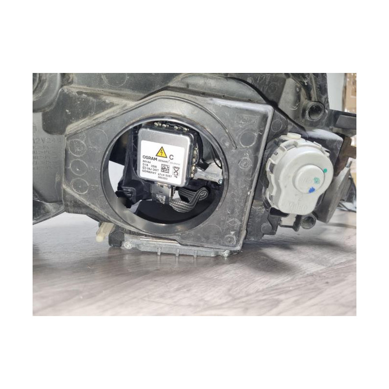 Optique avant principal gauche (feux)(phare) RENAULT LAGUNA 3 PHASE 1 COUPE d’occasion