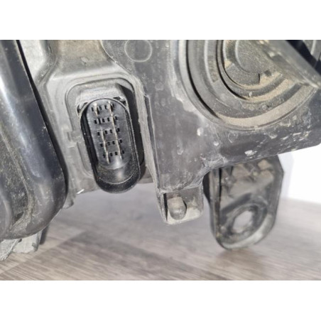 Optique avant principal droit (feux)(phare) AUDI A6 3 AVANT PHASE 1 BREAK d’occasion