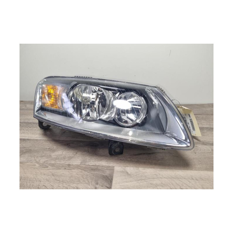Optique avant principal droit (feux)(phare) AUDI A6 3 AVANT PHASE 1 BREAK d’occasion