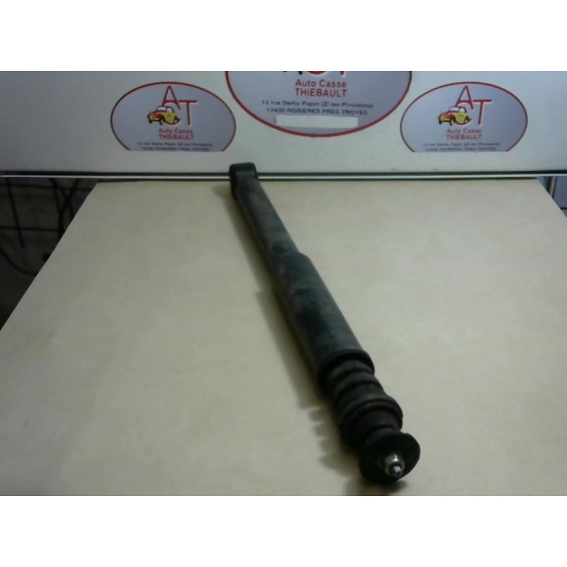 Amortisseur arriere droit RENAULT CLIO II PHASE 2 d’occasion