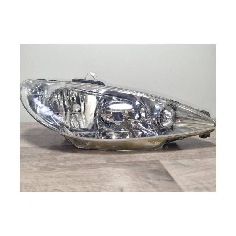 Optique avant principal droit (feux)(phare) PEUGEOT 206 PHASE 2 d’occasion
