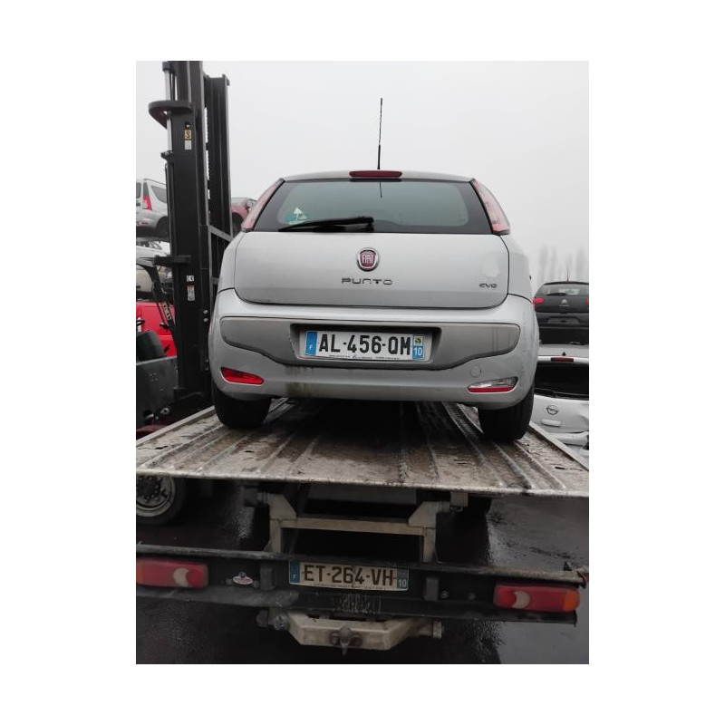 Platine feu arriere droit FIAT PUNTO EVO 3 d’occasion