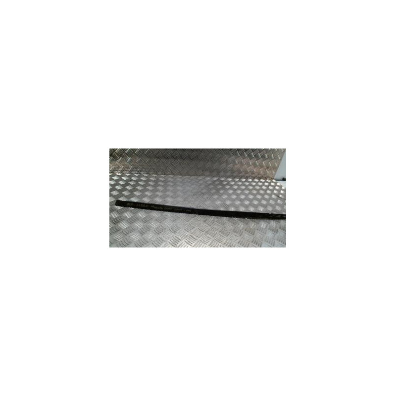 Baguette de porte avant gauche MERCEDES CLASSE C 203 COUPE SPORT PHASE 1 d’occasion
