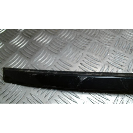 Baguette de porte avant gauche MERCEDES CLASSE C 203 COUPE SPORT PHASE 1 d’occasion