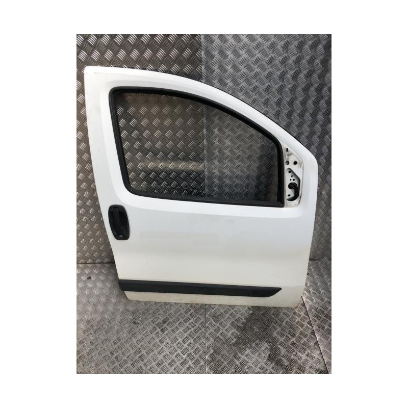 Porte avant droit CITROEN NEMO d’occasion