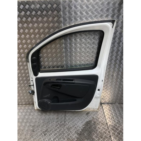 Porte avant droit CITROEN NEMO d’occasion