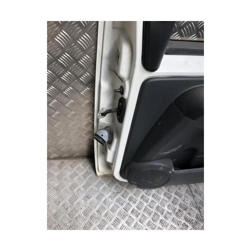 Porte avant droit CITROEN NEMO d’occasion