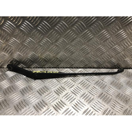 Bras essuie glace avant gauche DACIA DUSTER 1 PHASE 1 d’occasion
