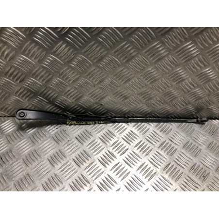 Bras essuie glace avant gauche DACIA DUSTER 1 PHASE 1 d’occasion