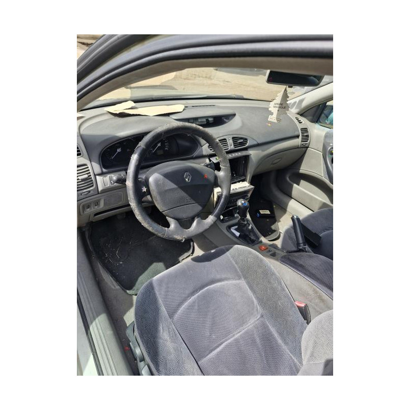 Feu arriere principal droit (feux) RENAULT LAGUNA 2 PHASE 1 d’occasion
