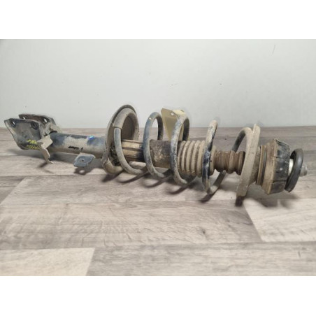 Amortisseur avant gauche DACIA DUSTER 2 PHASE 1 d’occasion