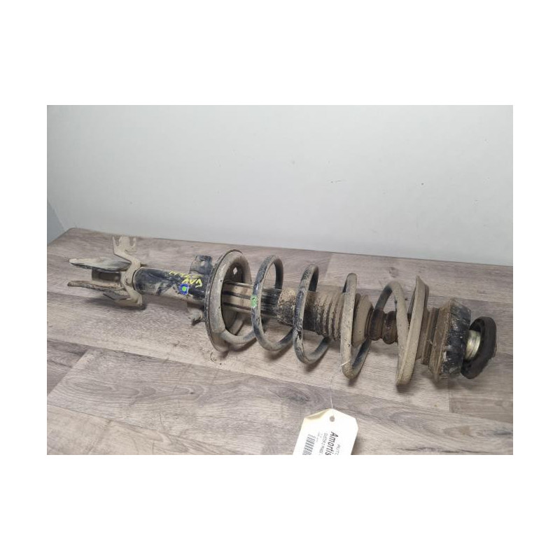 Amortisseur avant droit DACIA DUSTER 2 PHASE 1 d’occasion