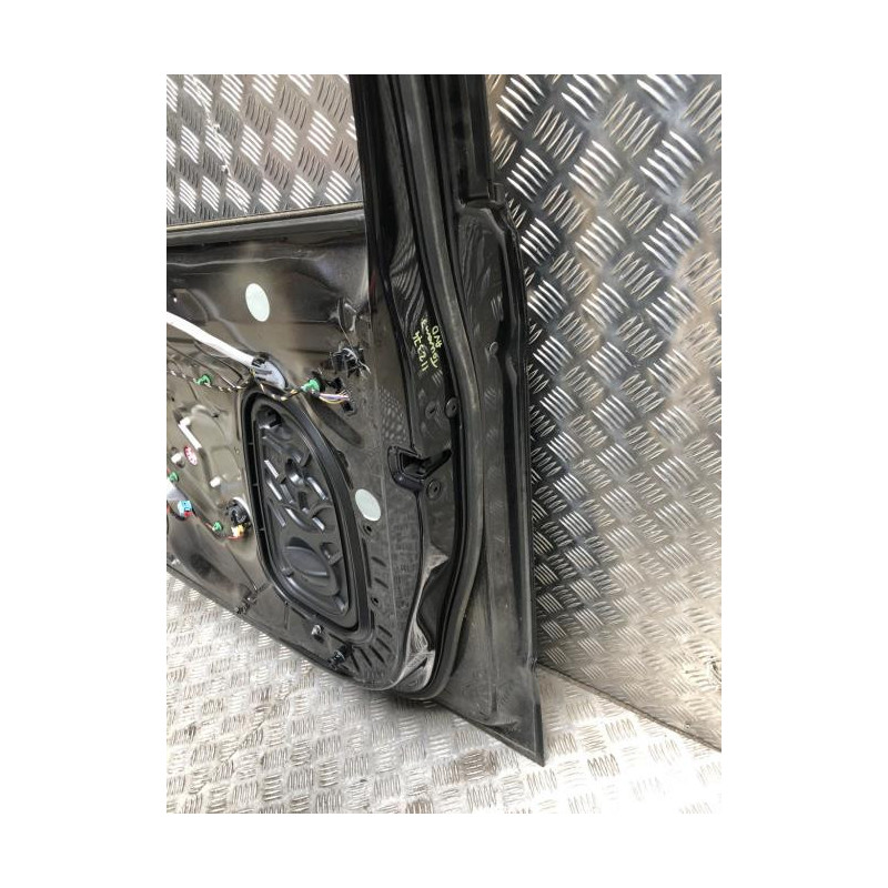 Porte avant droit VOLKSWAGEN TOURAN 3 d’occasion