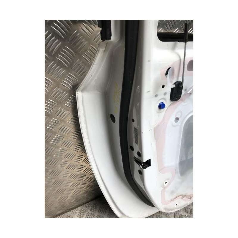 Porte avant gauche OPEL ASTRA J GTC d’occasion