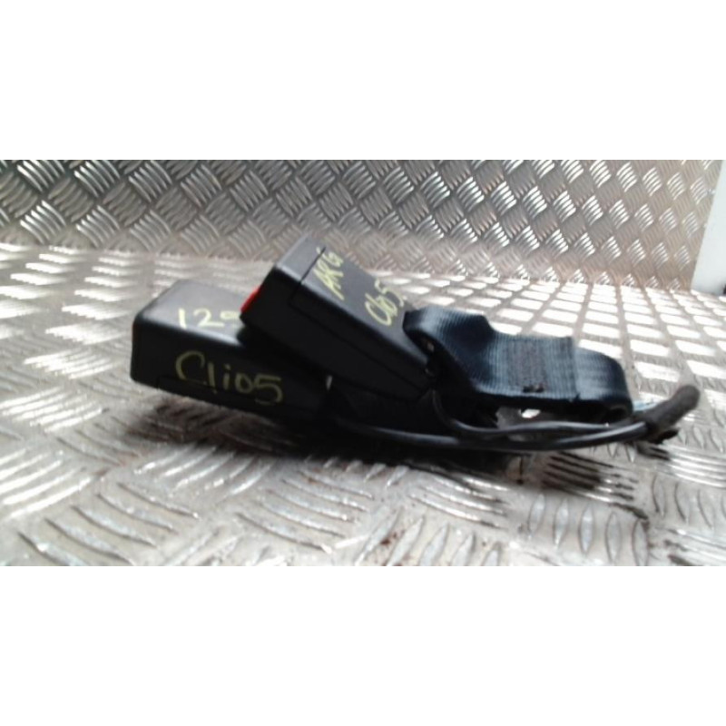 Attache ceinture arriere gauche RENAULT CLIO 5 PHASE 1 d’occasion