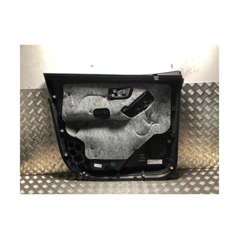 Panneau de porte avant droit CHEVROLET TRAX d’occasion