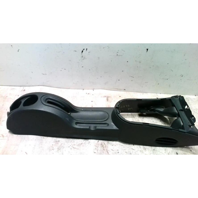 Console central (interieur plastique) CITROEN C2 PHASE 1 d’occasion